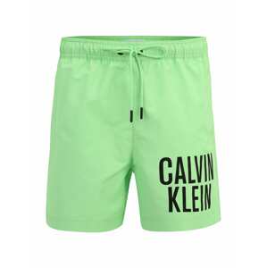 Calvin Klein Underwear Plavecké šortky jablko / černá